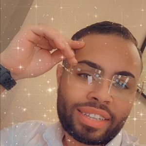 Meet your Posher, Devonte